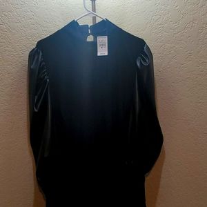 PUFF LEATHER SLEEVES BLACK TOP